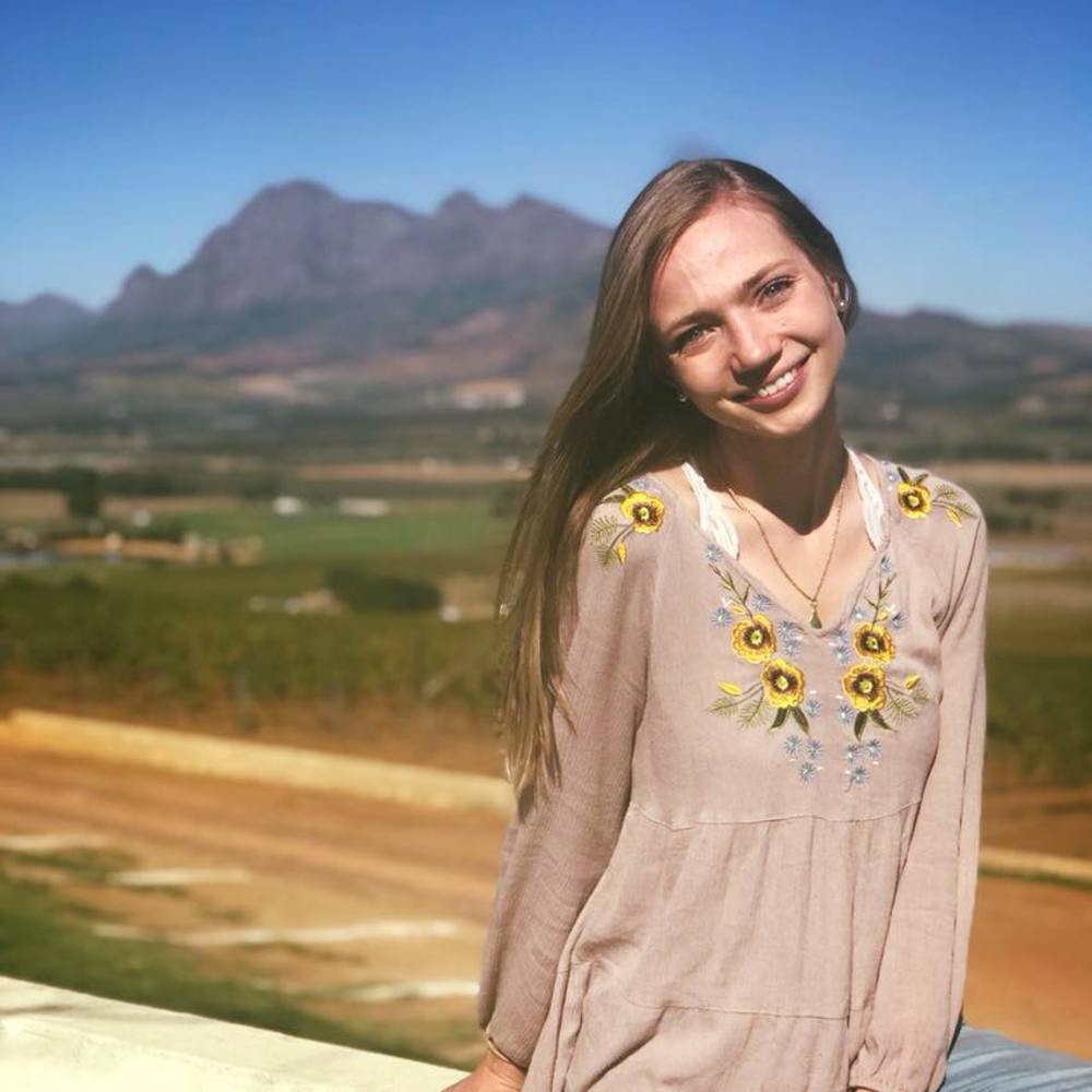 Meet your Posher, Lauren